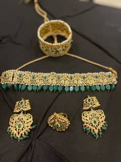 artificial jewellery