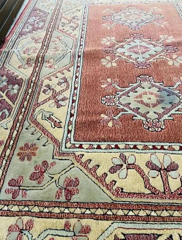 carpet  in good condition 2