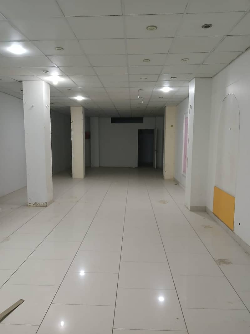 1st Floor 3000 sqft Commercial/Office Space Available 1