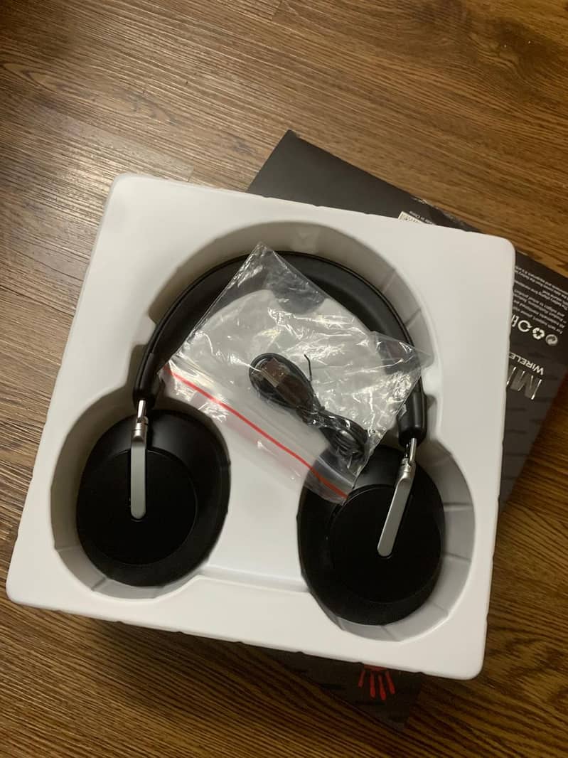 New Bloody MH390 gaming headset (box opened) 6 month warrenty 1