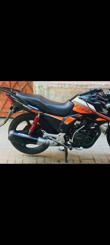 Honda cb 150f in good condition 2