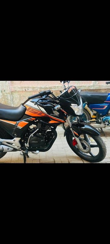 Honda cb 150f in good condition 3