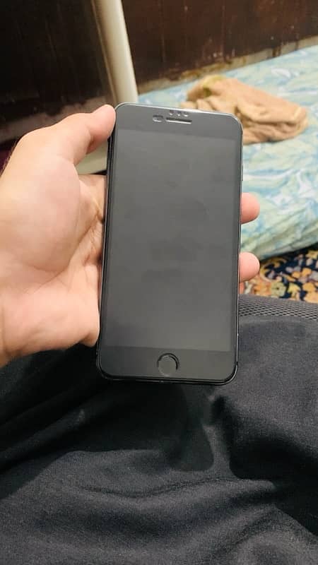 Iphone 8 plus pta approved 64 gb ( FAULTY ) 4