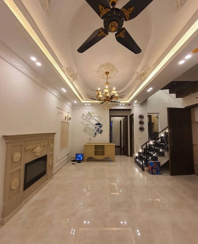 Final Rent- 5 Marla Luxury Bungalow For Rent In DHA Phase 4 Lahore 6