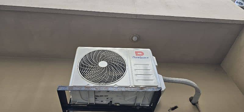 New 1 Ton Dawlance Inverter AC for sale at Throwing Price demanding AC 13