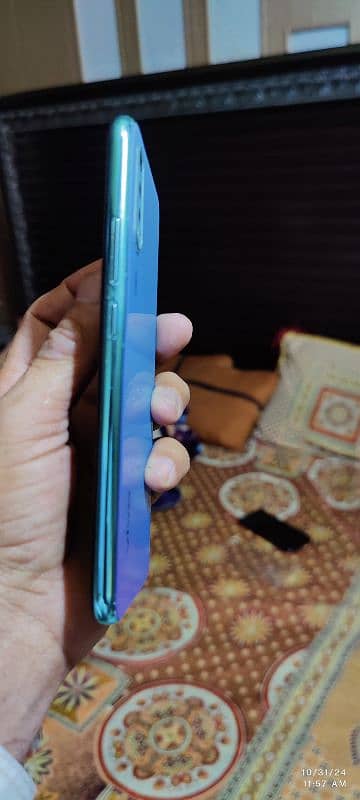 vivo S1 in good condition 4