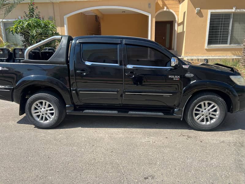 Toyota Hilux Vigo Champ G 2013 0