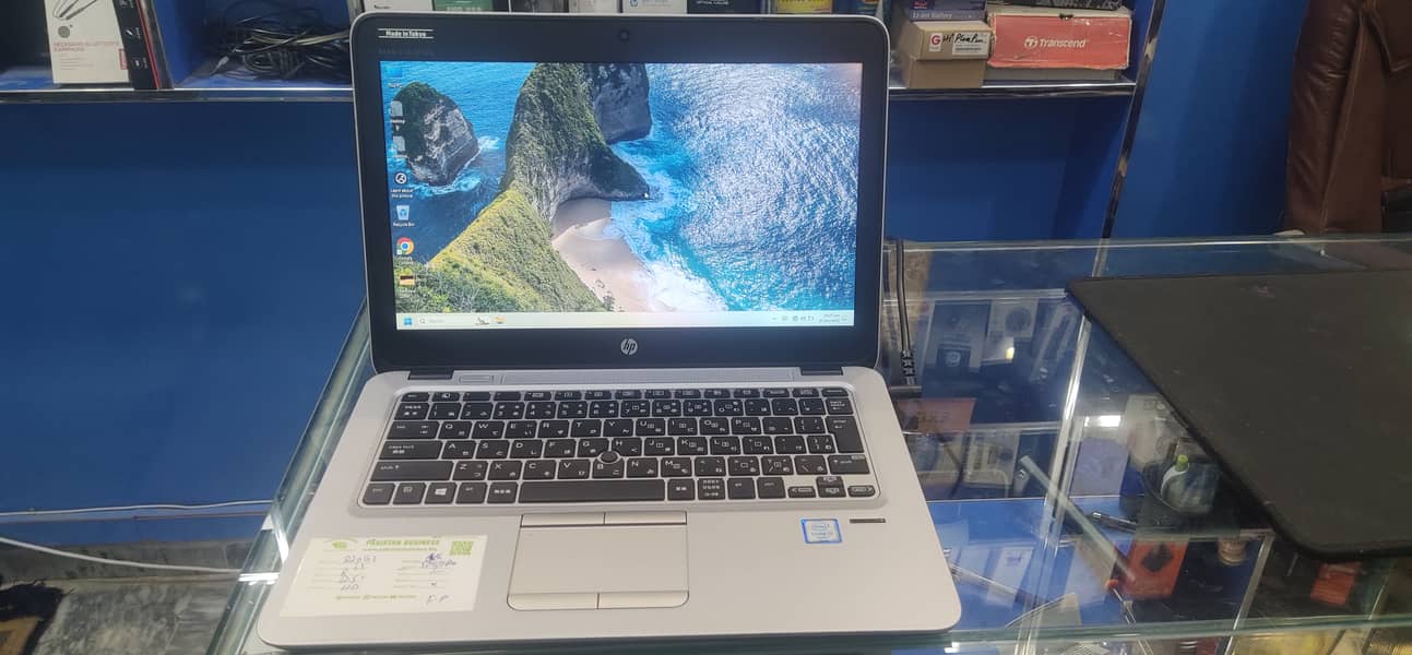 **HP ELITEBOOK 820 G3** ‍ 0