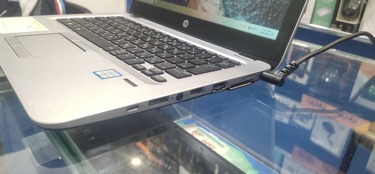 **HP ELITEBOOK 820 G3** ‍ 5