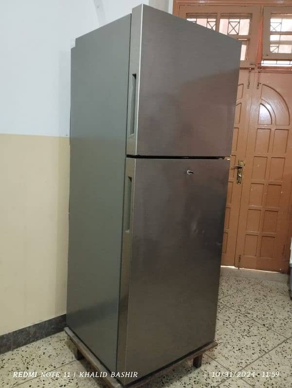 urgent for sale Hair full size Refrigerator 2