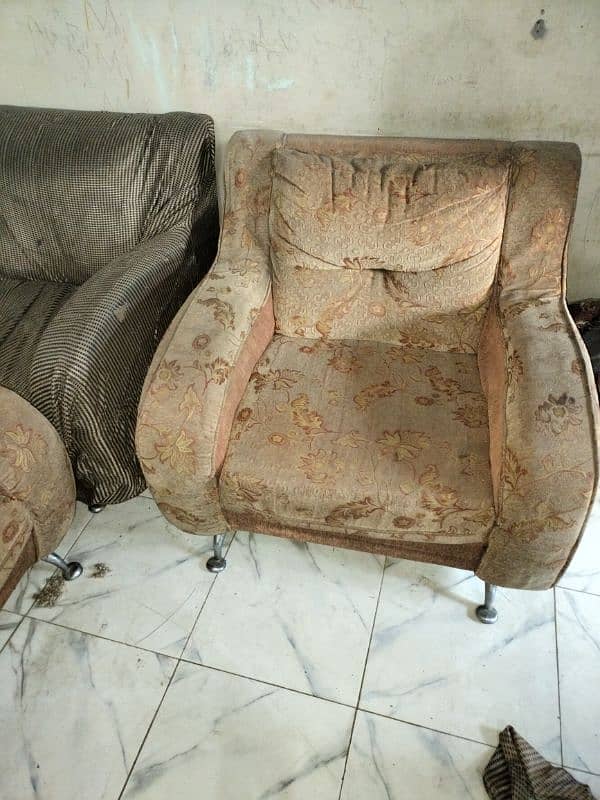 SOFA FOR SALE 3