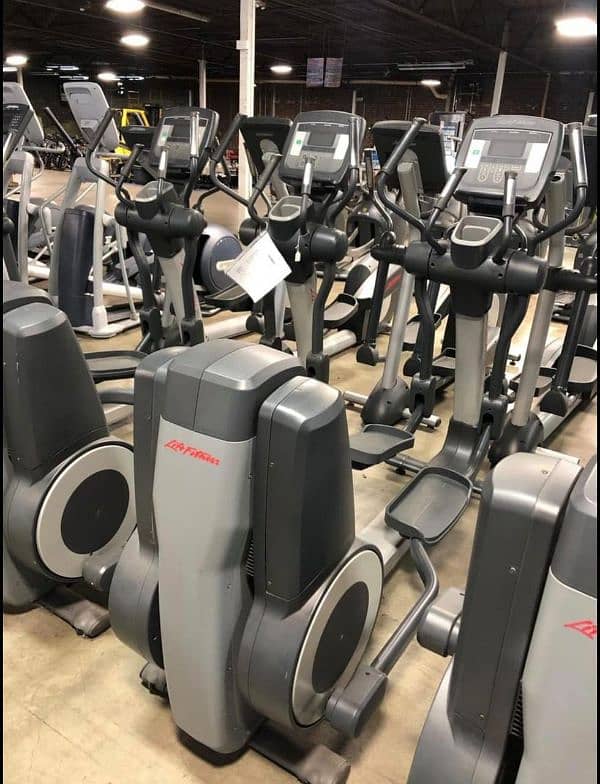 Commercail Treadmills, Eliptical , Gym in Precor, Matrix, Lifefitness 8