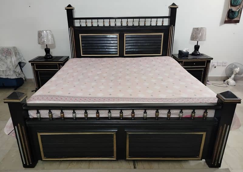 Pure Shesham Wood King Size Bed with Side Tables & Mattress 4