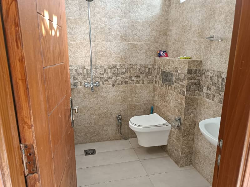 G-11/4 PHA D-Type Fully Renovated 3rd Floor Flat For Sale 9