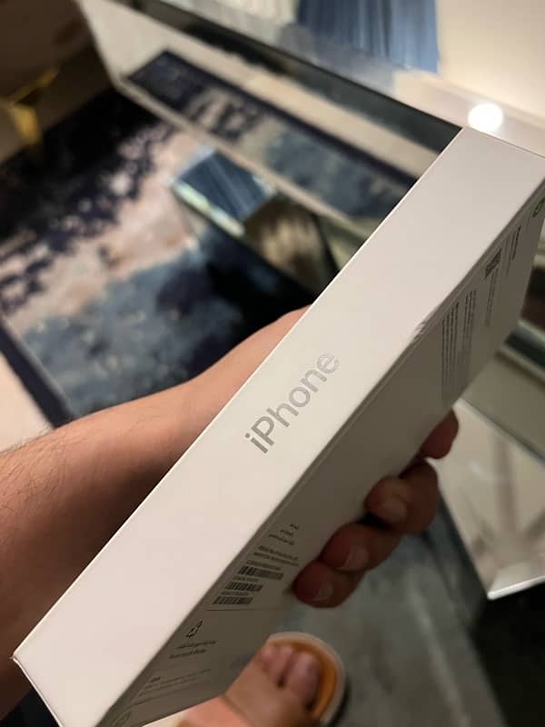 Brand New iPhone 16 Pro Max 256GB Natural Titanium (Sealed Box) 2