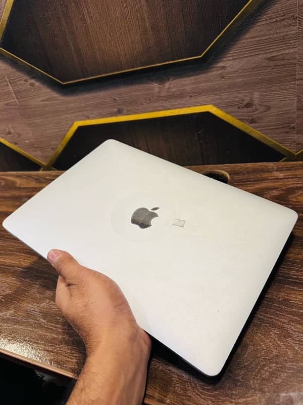 Macbook pro 2017 5