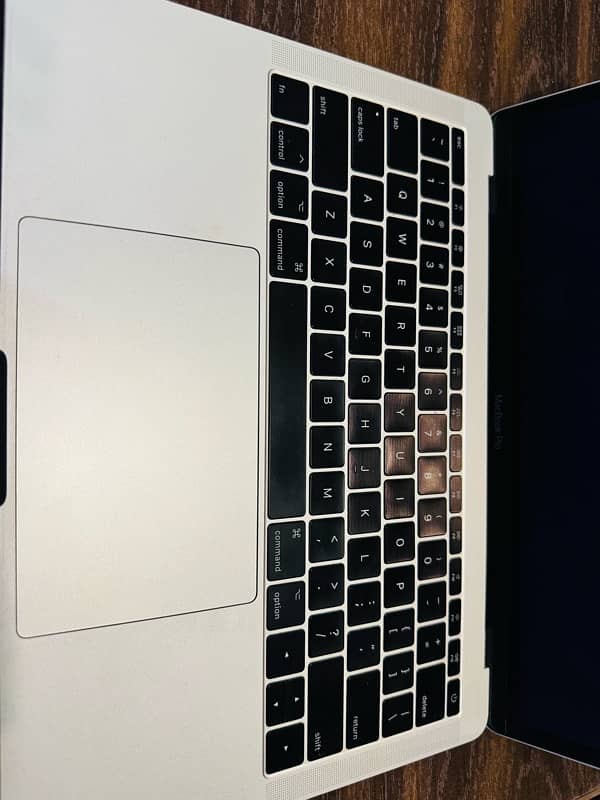 Macbook pro 2017 6