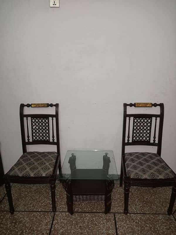 2 Wooden chairs With 1 Table 0