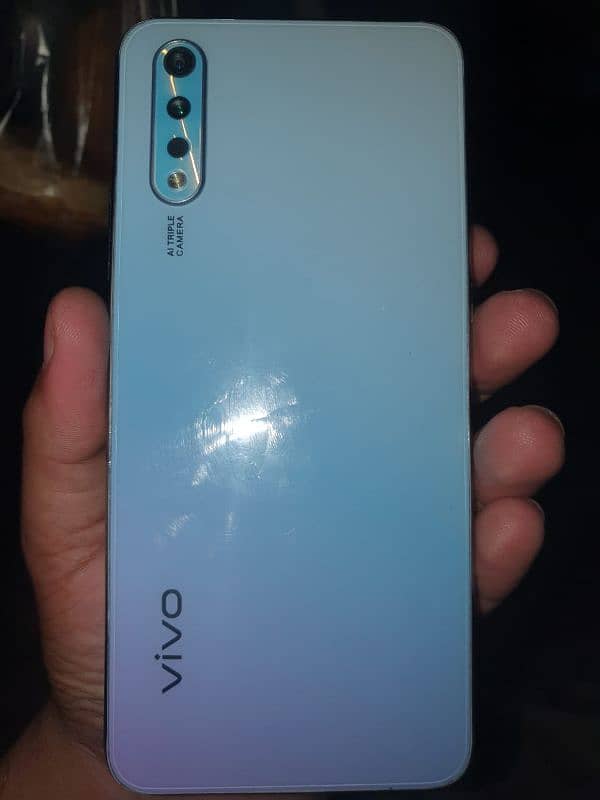 vivo s1 8/256 0