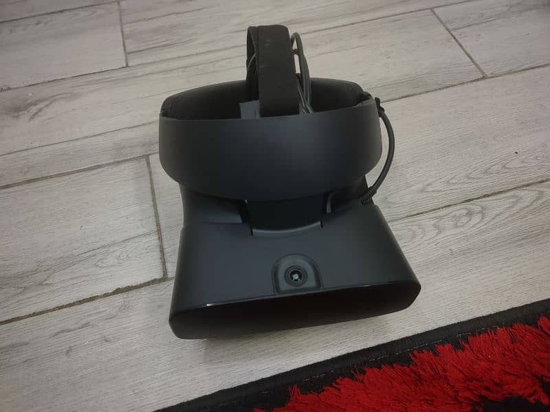 Oculus rift S (pc powered vr headset) 9