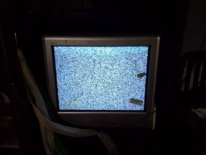 only 1 year used tv 0