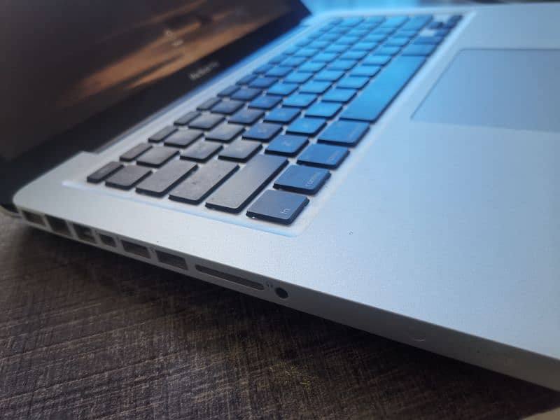 Apple MacBook Pro - 13 inch Mid 2012 5