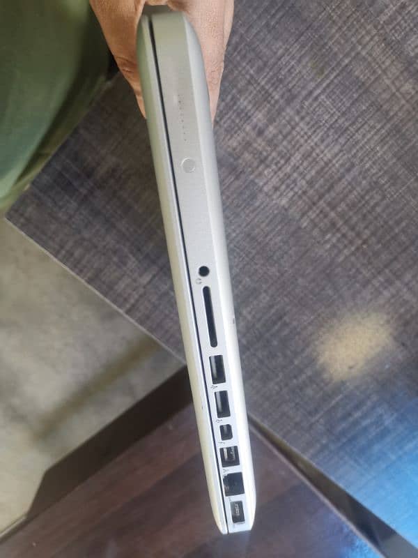 Apple MacBook Pro - 13 inch Mid 2012 10