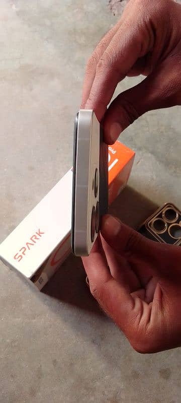 Tecno spark 10 pro 0