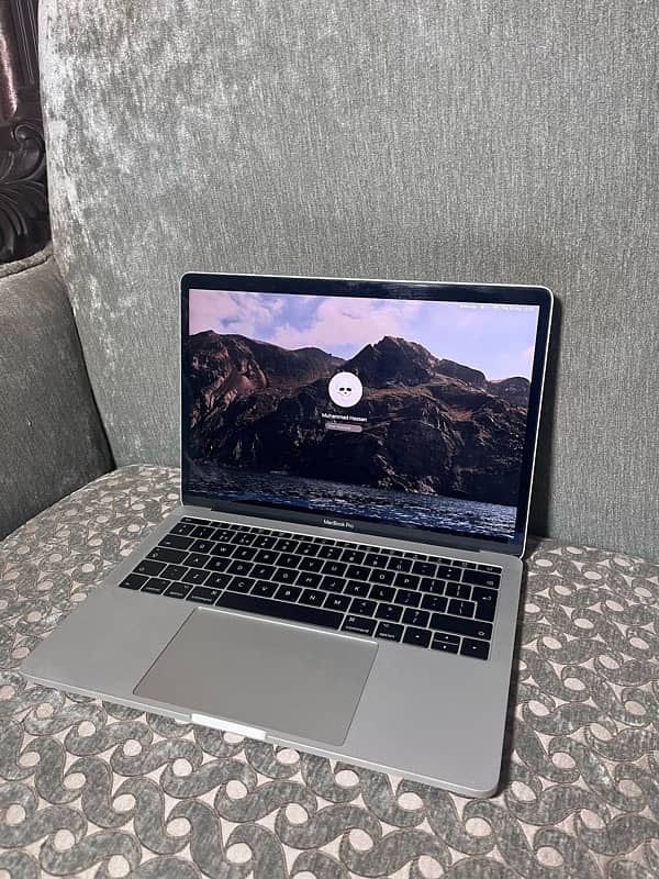 Macbook Pro 2016 13”  Core i5 8/256 1