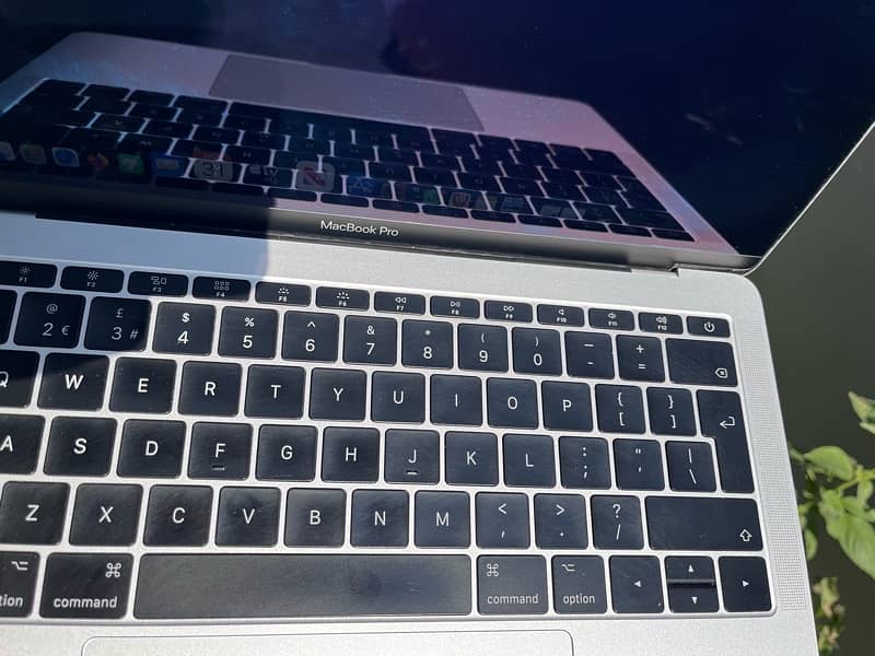 Macbook Pro 2016 13”  Core i5 8/256 2