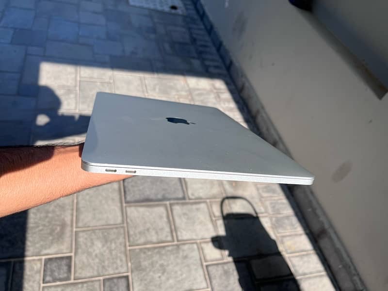 Macbook Pro 2016 13”  Core i5 8/256 8