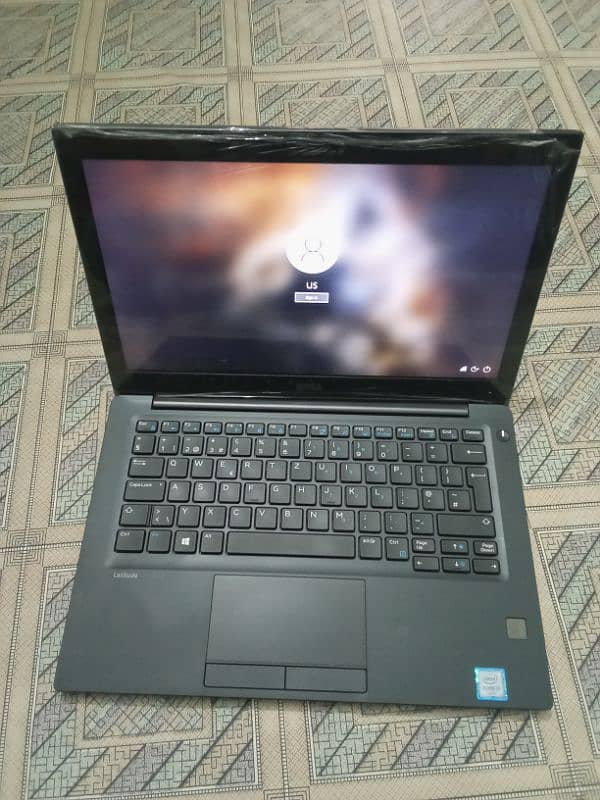 dell laptop h bilkul new core i5 6th generation 8 gb ram 256 SSD 2