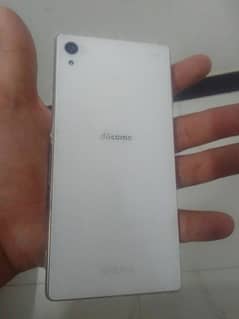 Sony Xperia docomo NTT white Dead I'm selling for parts