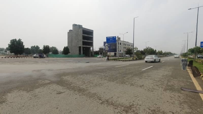 8 Marla Main Boulevard Commercial Plot For Sale In Lake City Lahore 17