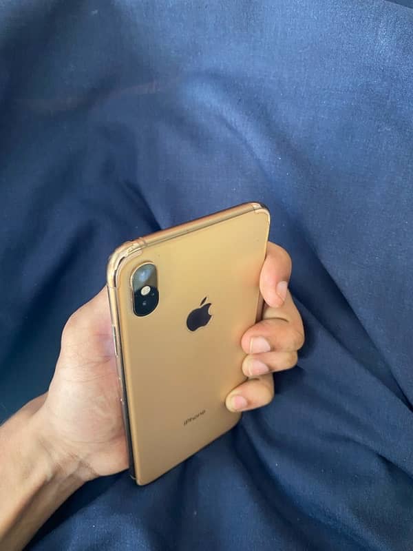 iPhone  Xs max approved 7