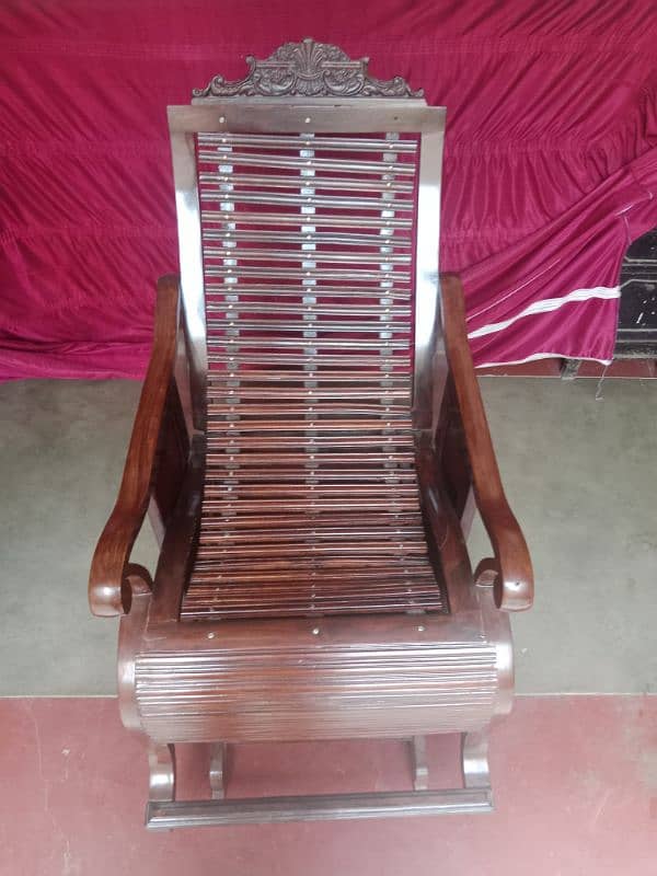 WOODEN EASY CHAIR FOR SALE 0