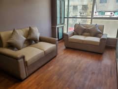 VIP LAVISH FURNISHED OFFICE FOR RENT WITH LIFT GLASS ELEVATION WITH EXCTIVE CHAMBER MAN ROAD FACING FRONT ENTRANCE RENT ALMOST FINAL NOTE 1 MONTH COMMISSION RENT SERVICE CHARGES MUST