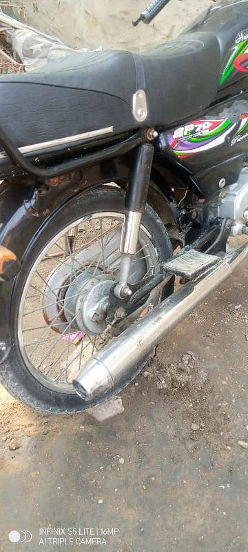 bike mein koi kaam nahi hai self start touch start hai 03302155328 1