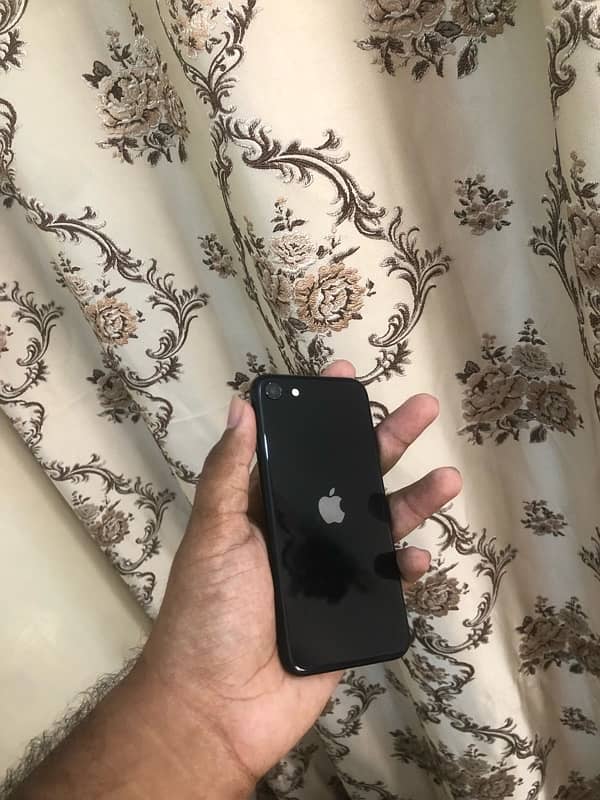 IPHONE SE 2022 3