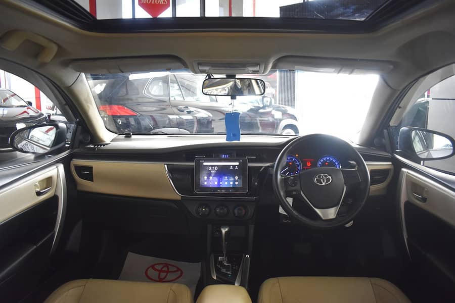 Toyota Corolla  Altis Grande Cvti Model 2014 3