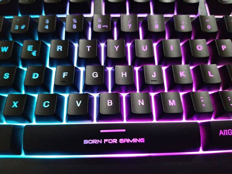 K607 RGB Professional Gaming Slim Keyboard 2