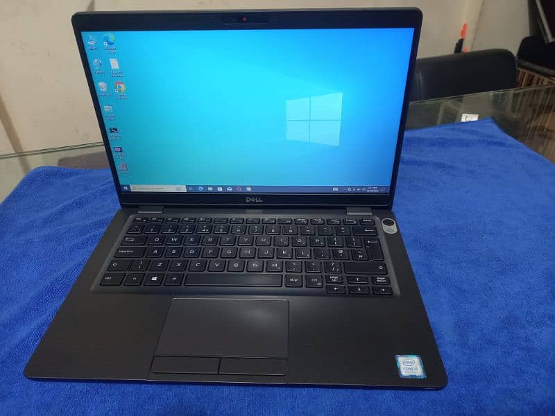 Dell Latitude 5300 0