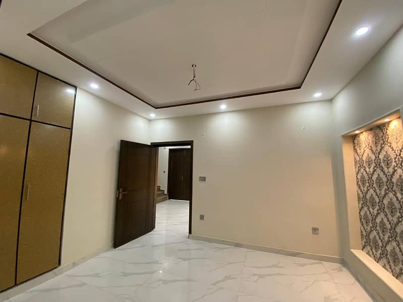 Brand New House In Central Park Lahore | LDA Approved | Nearby Hospital & Park 5