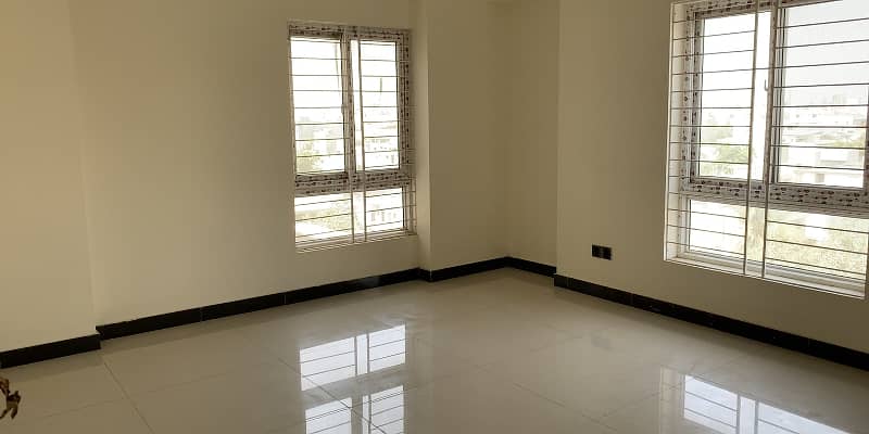 1850 Square Feet Flat For sale In SMCHS - Sindhi Muslim Society Karachi 8