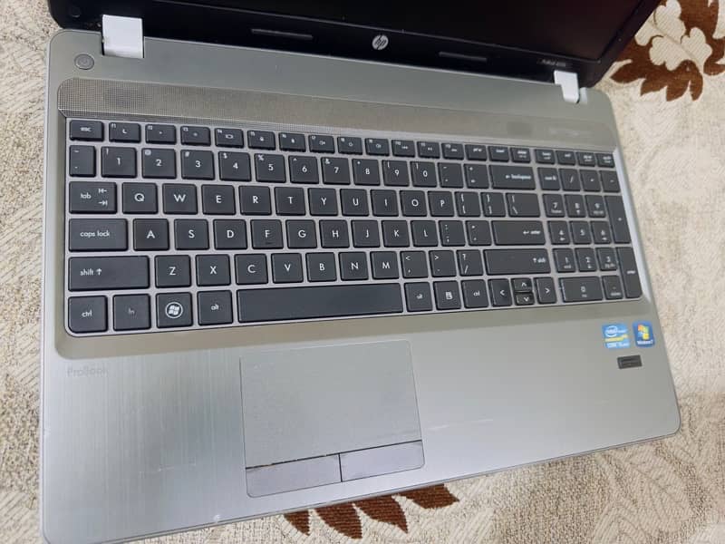 HP LAPTOP 5