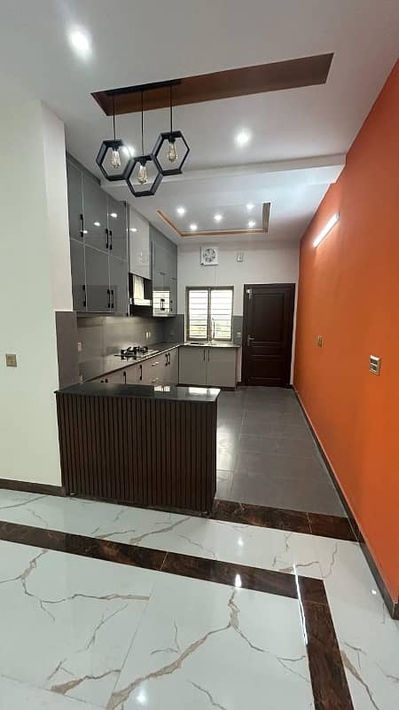 Beautiful house in Behria Phase 8 J block 3