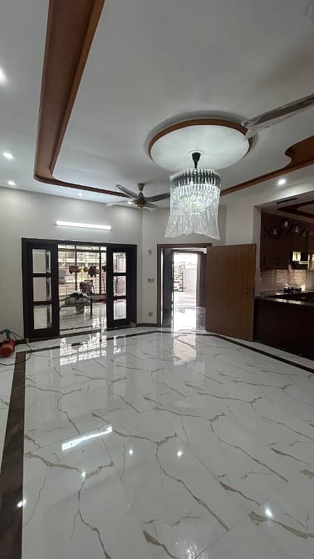 Beautiful house in Behria Phase 8 J block 4