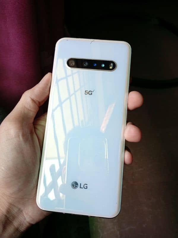 LG V60 ThinQ 5G 1