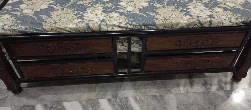 iron bed used but like new condition 10out of 10 0