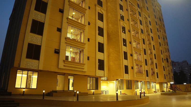 Chapal Courtyard - 2 Bed/L Flat For Sale 9